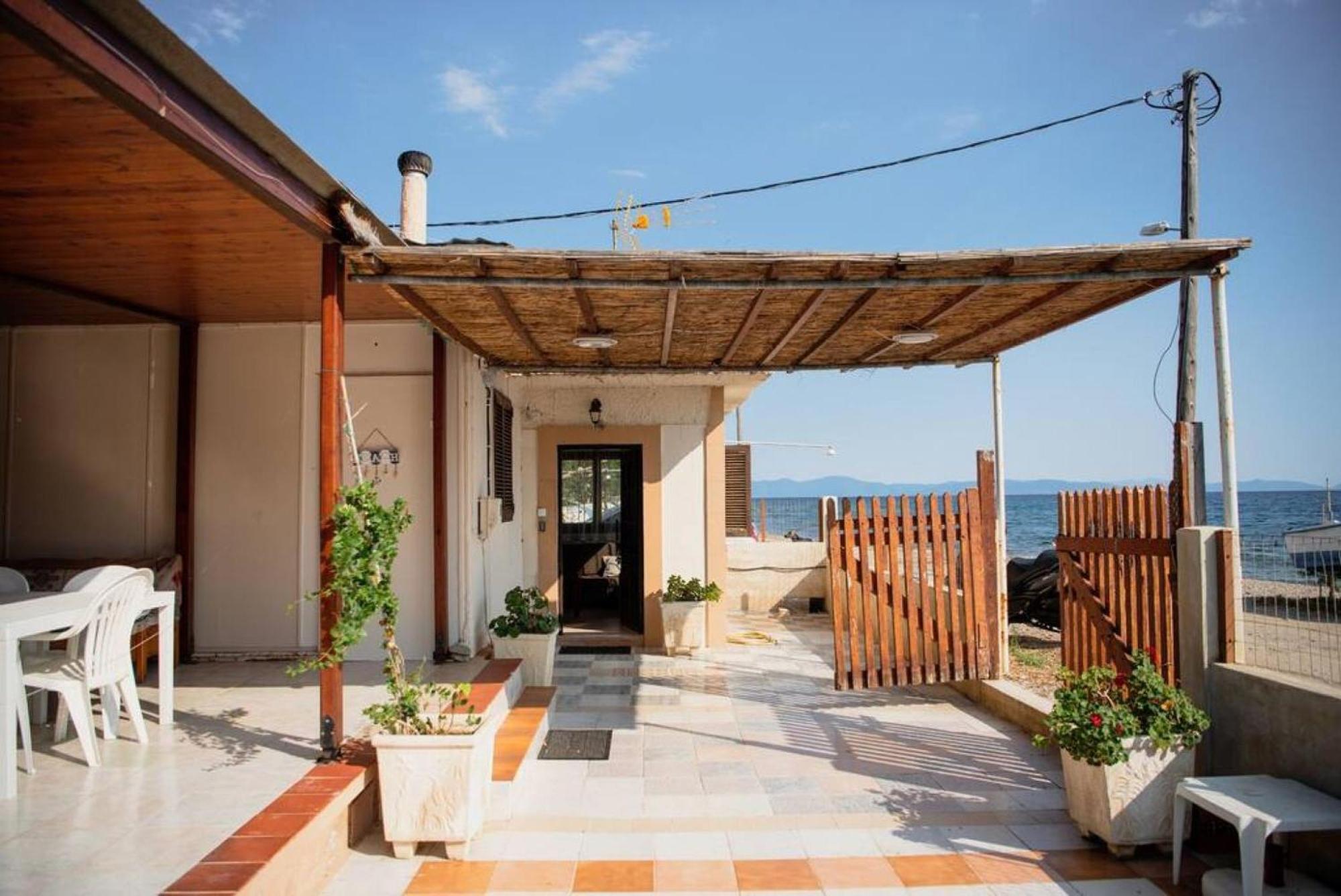Karnagio Seafront In Agria Villa Káto Lekhónia Buitenkant foto
